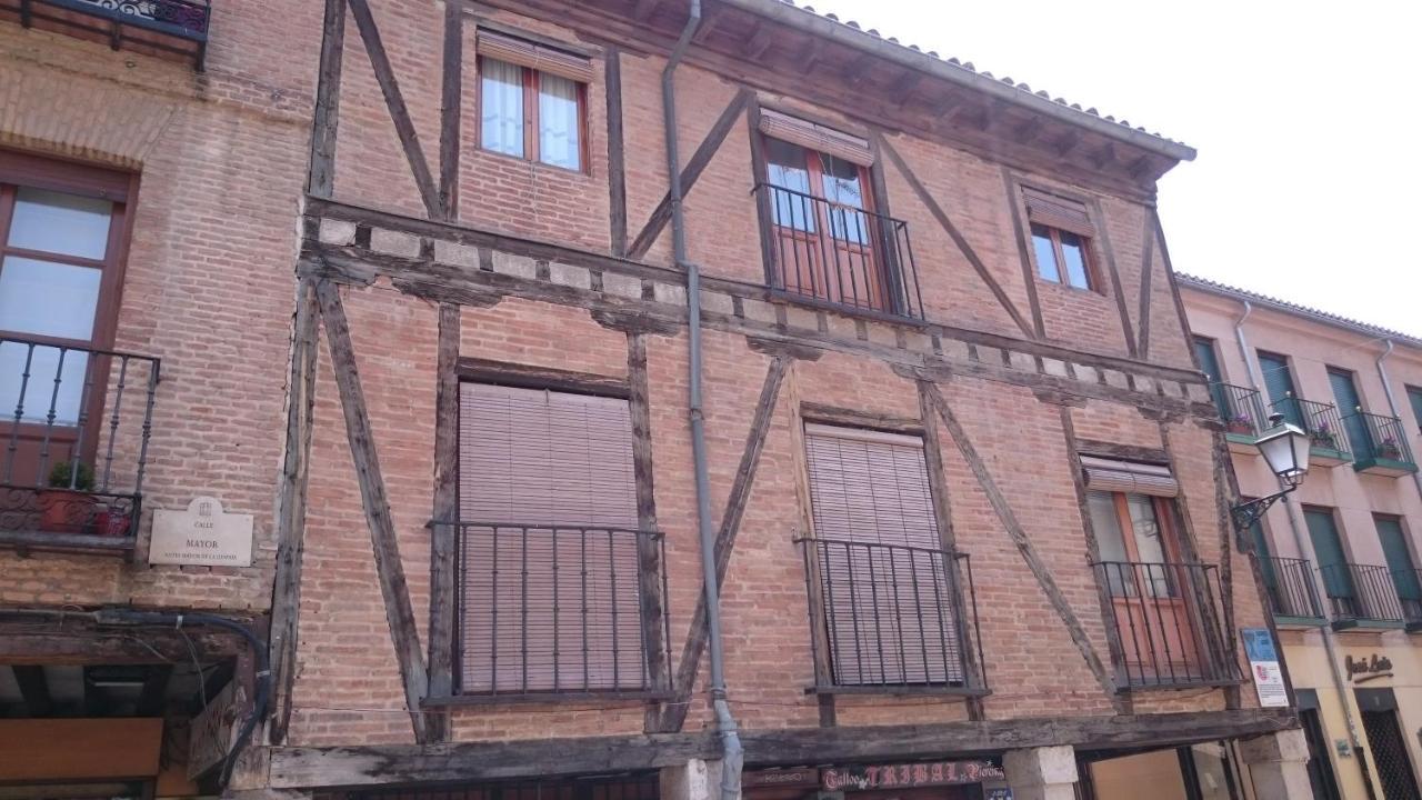 فندق Casa De Huespedes Vecinodecerbantes الكالا ذي إِناريس المظهر الخارجي الصورة
